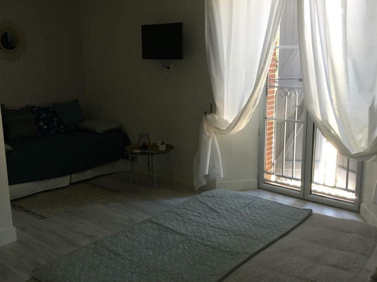 Bed and Breakfast Domaine En Castanet Caraman Exterior foto